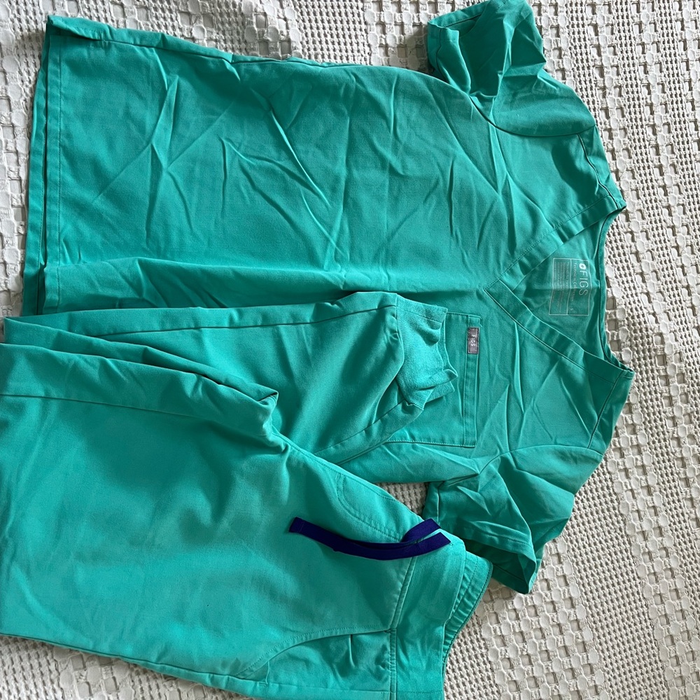 Teal Scrub Set - image 1